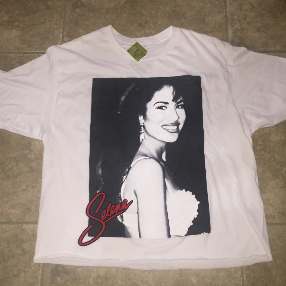Selena T-shirt